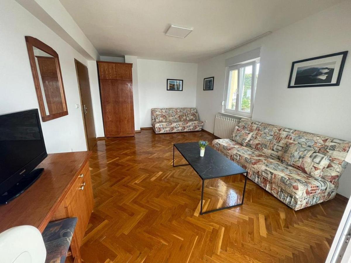 Apartments By The Sea Slatine, Ciovo - 1139 Exterior photo